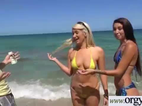 (esmi lee&layla price) naughty girl for money get hard bang on cam mov-11